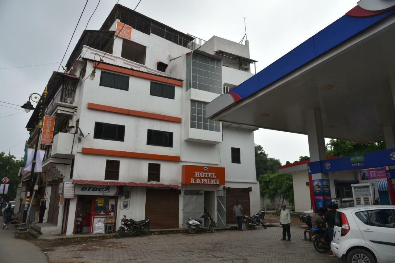 Hotel R D Palace Varanasi Exterior photo